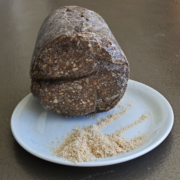 File:Ndo'o (en pain).jpg