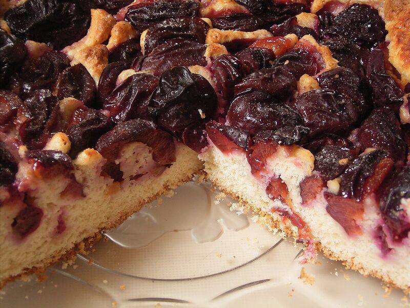 File:Plum cake 08 ies.jpg