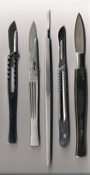 File:Various scalpels.png