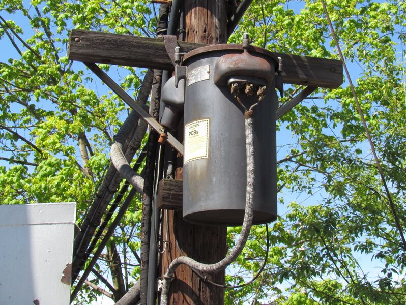 File:CP-SLOPE-wb-gantry-power-supply-transformer-wiki.JPG