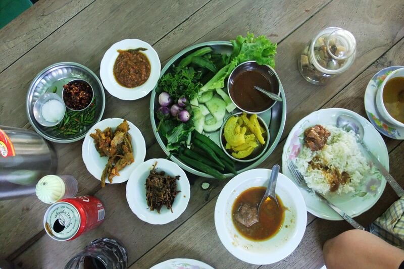 File:Burma lunch.jpg