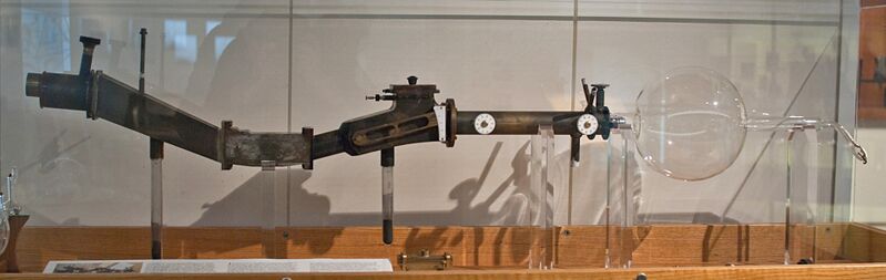 File:Early Mass Spectrometer (replica).jpg