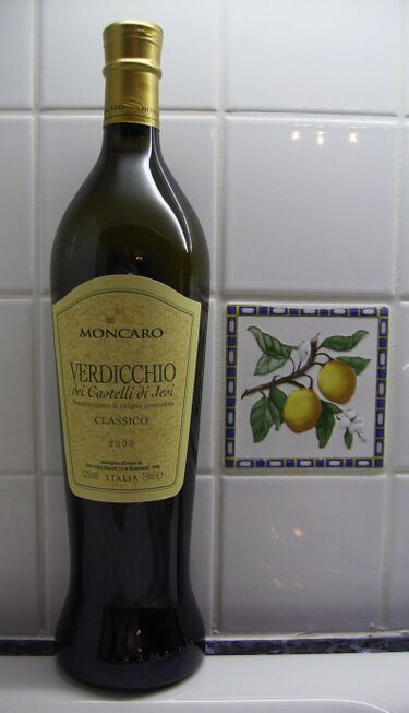 File:Verdicchio dei castelli di jesi.JPG