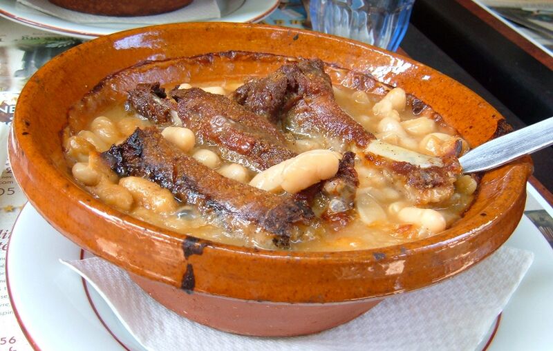 File:Bowl of cassoulet.JPG