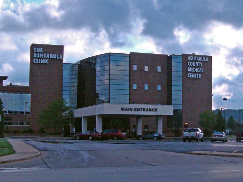 File:The Ashtabula Clinic.jpg