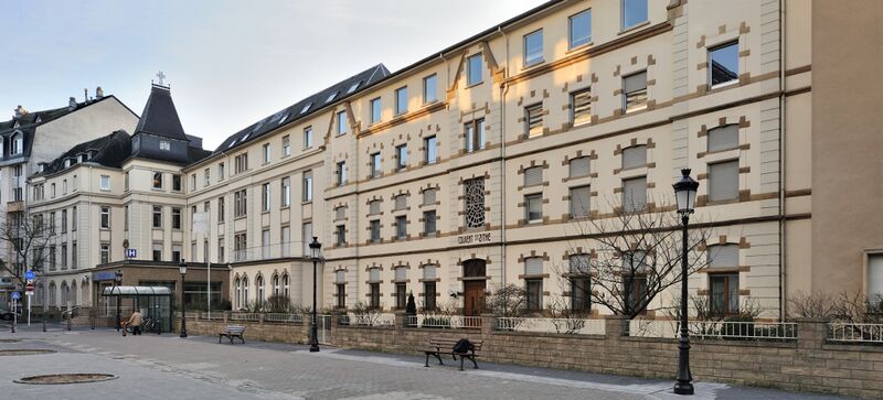 File:Luxembourg City St Zita Convent.jpg