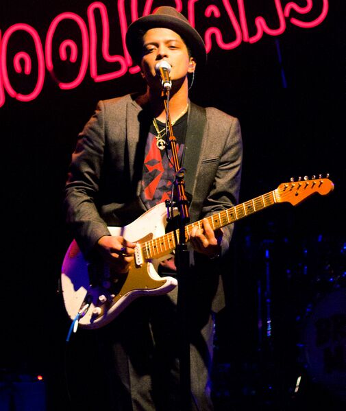 File:Bruno Mars 2010.jpg