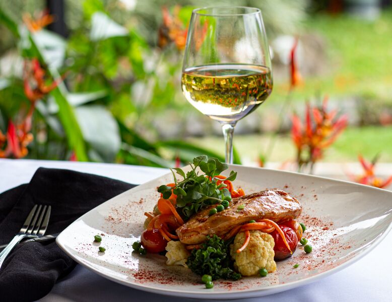 File:Breast of chicken dinner.jpg