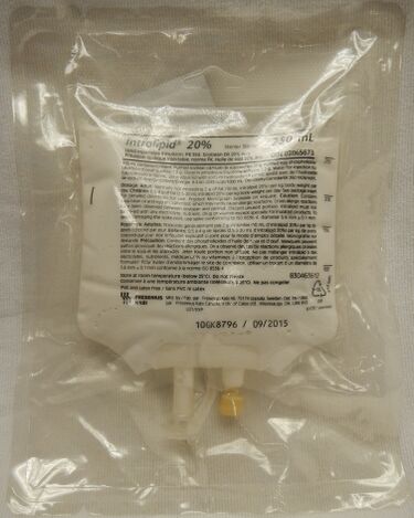 File:LipidEmulsion.JPG