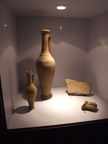 File:Garumamphoren.JPG