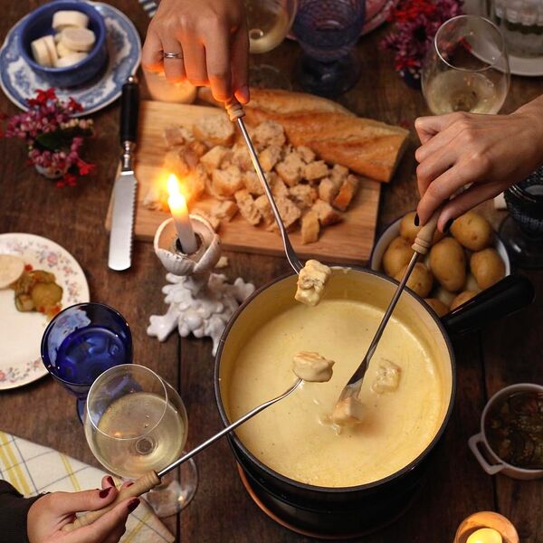 File:Fondue dish.jpg