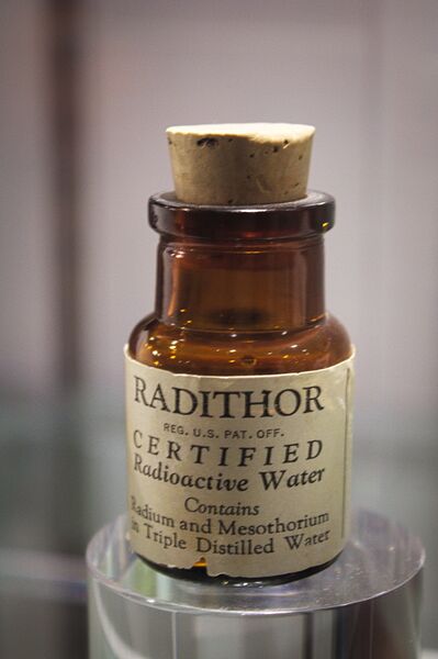 File:Radithor bottle (25799475341).jpg