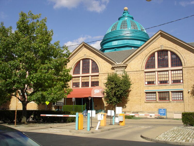 File:Motor Square Garden Front.JPG