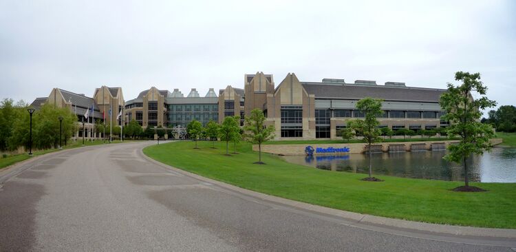 File:2009-0610-001-Fridley-MedtronicHQ.JPG