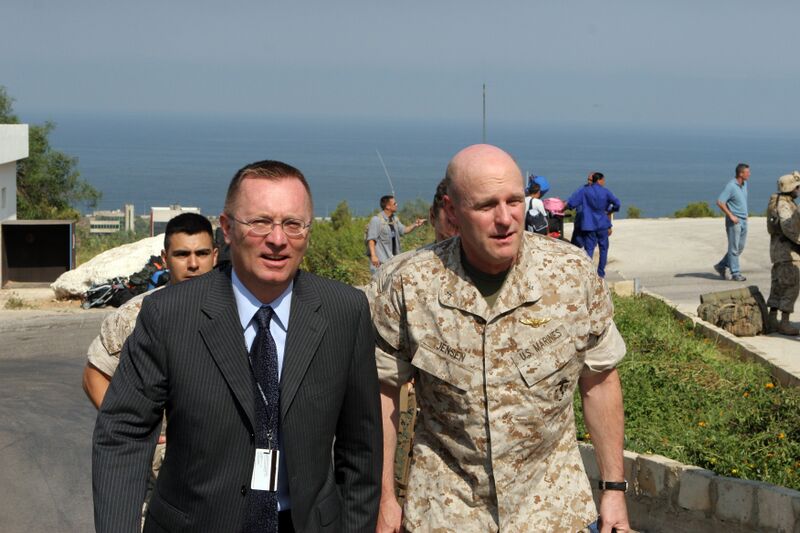 File:Feltman with Gen Jensen 2006.jpg