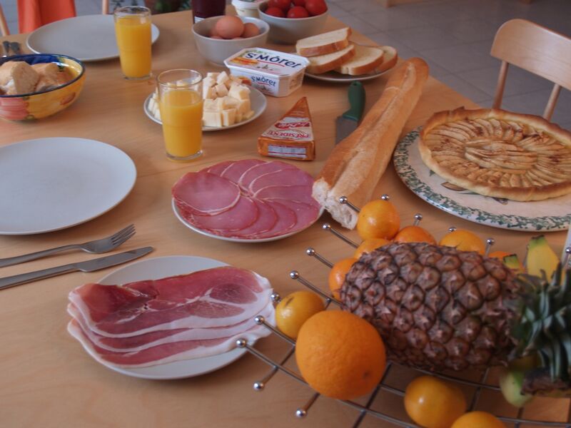 File:Petit brunch.jpg