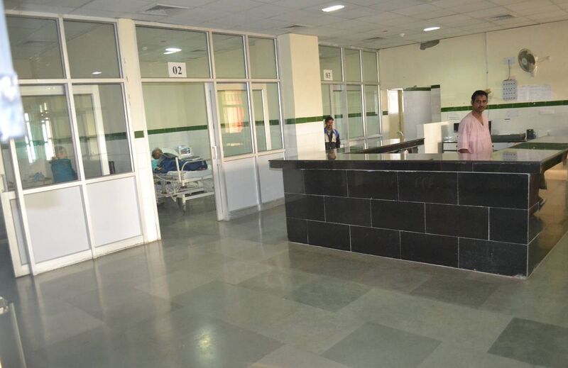 File:SurgeryICUgmc.jpg