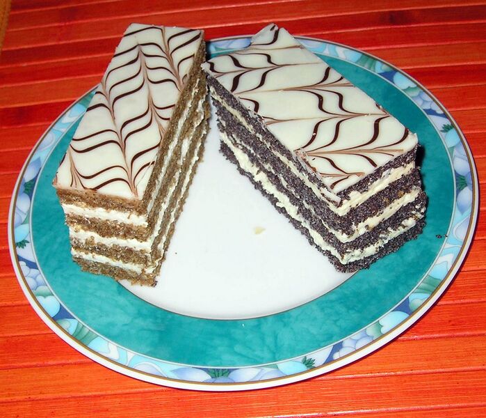 File:Eszterházy Torte.JPG