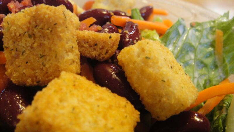 File:Croutons on a salad.jpg