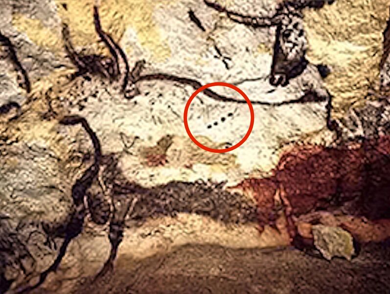 File:Lascaux 04 (with circle).jpg