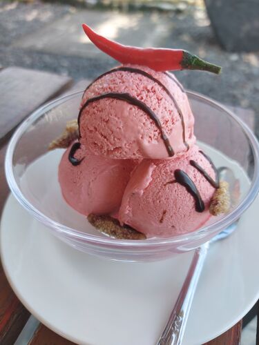File:Sili Ice Cream.jpg