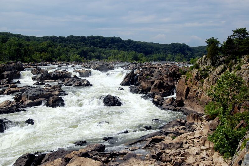 File:Great Falls, Maryland, cliffs.jpg