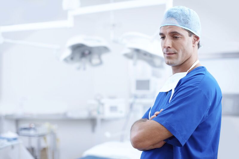 File:Doctor-1149149 1920.jpg