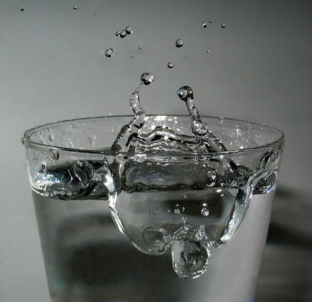 File:2006-02-13 Drop-impact.jpg