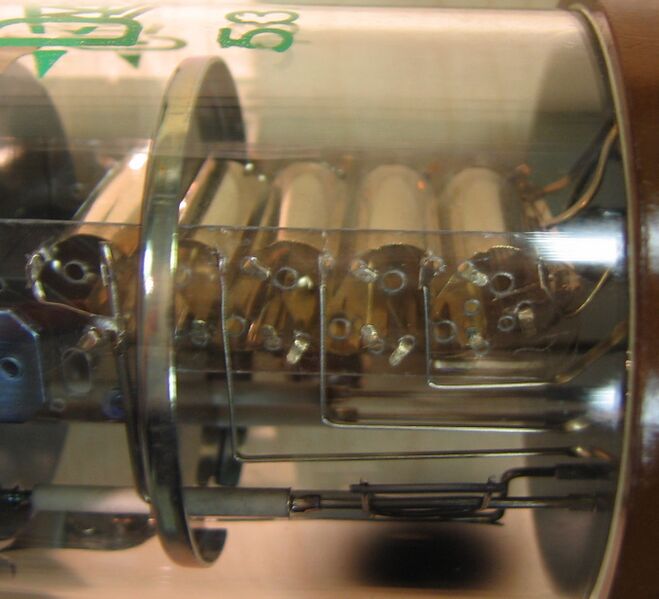 File:Dynodes.jpg